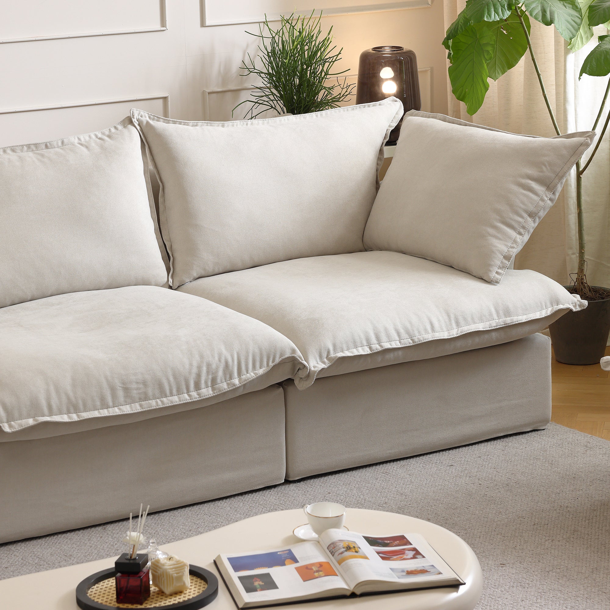 Tana Chaise Sectional