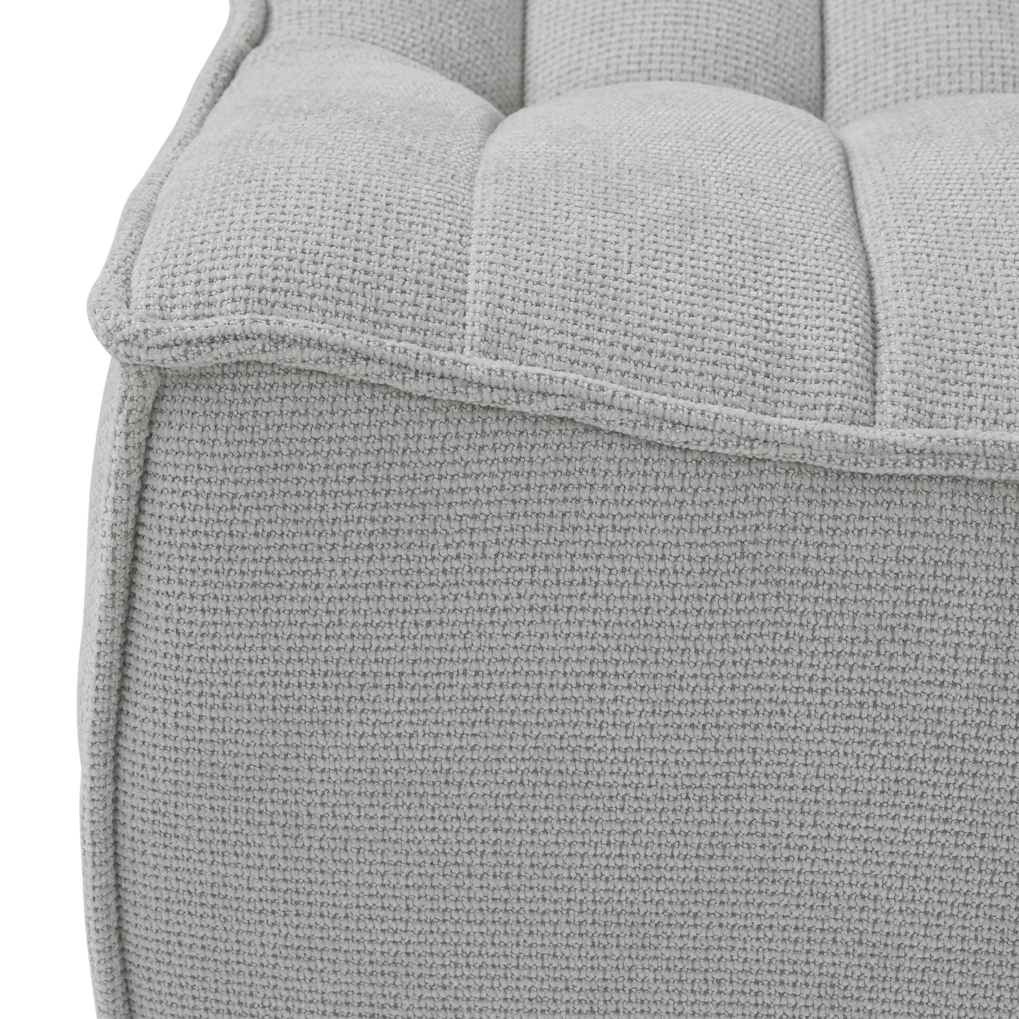 Melo Loveseat